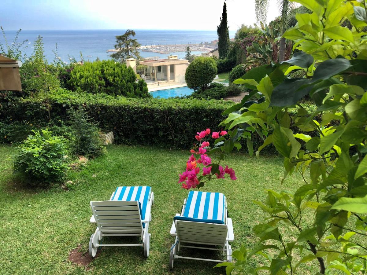 Appartement Magnifique Appartement, Vue Mer, De Standing, Piscine Et Parking Prive Menton